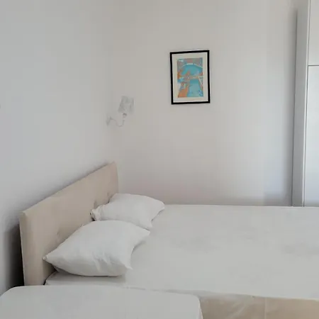 Atlantis Apartament's Sarande