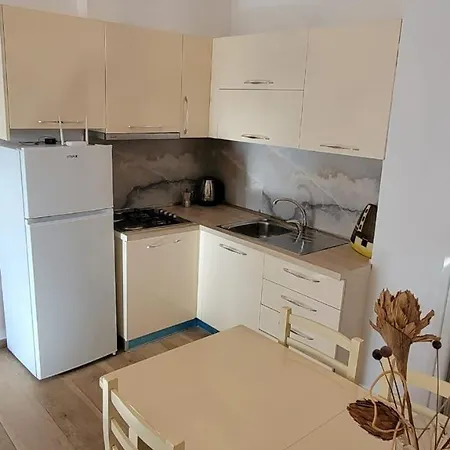 Atlantis Apartament's Sarande